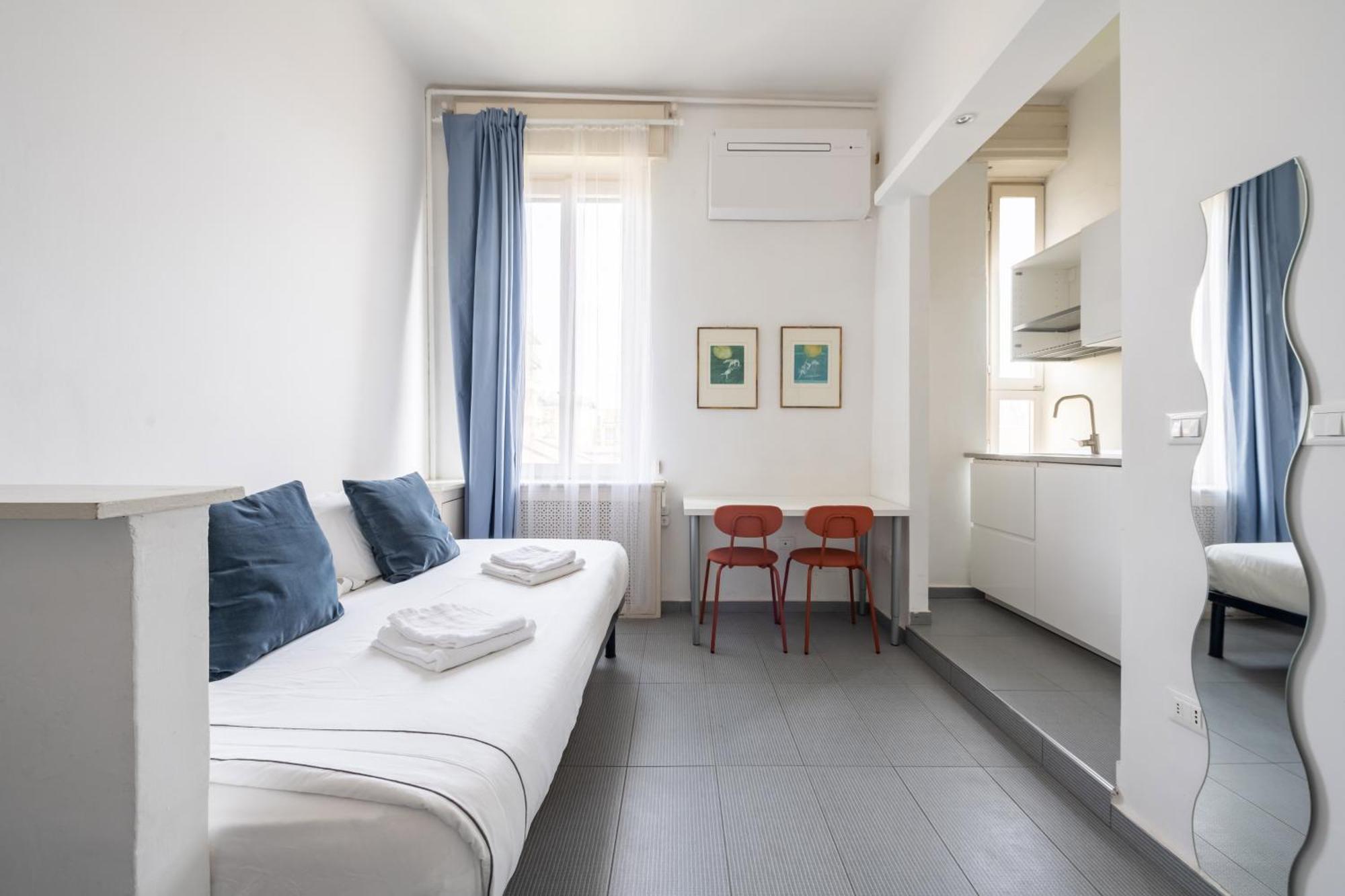 Tiny House In Sant' Ambrogio Apartment Mailand